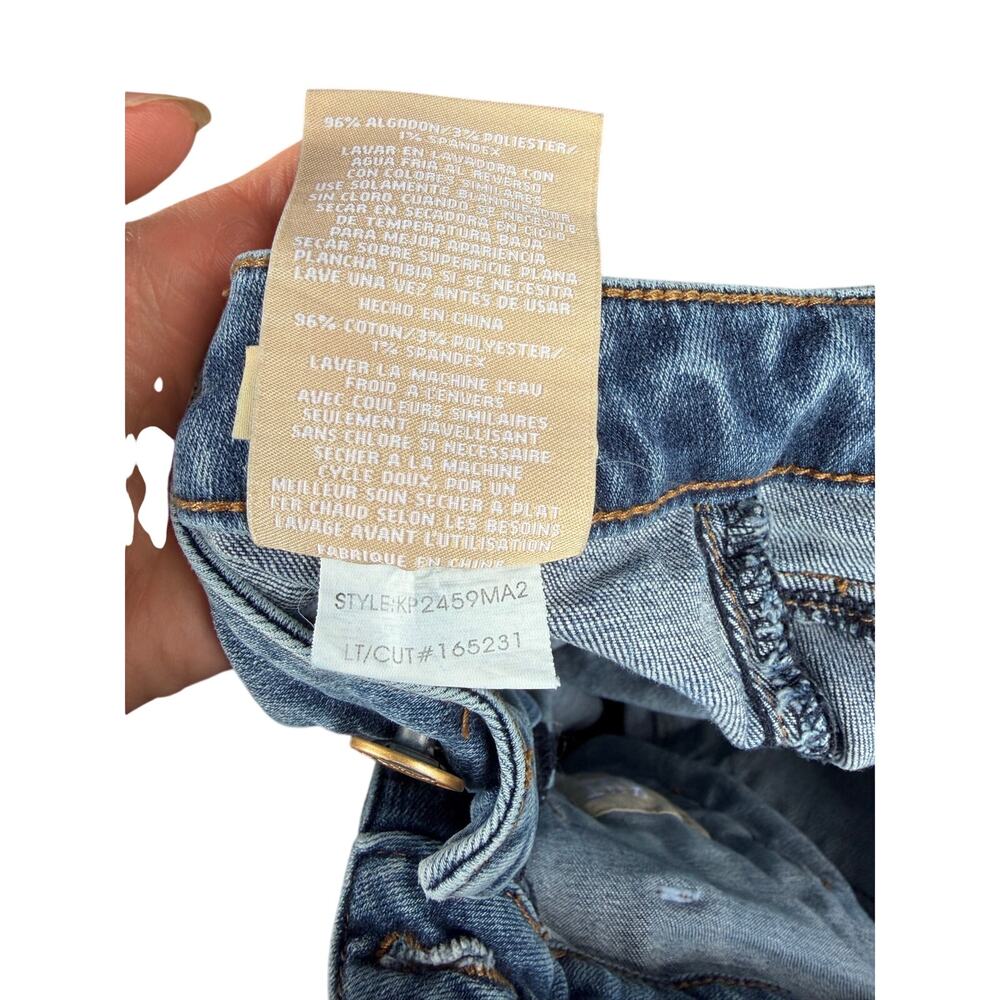KUT from the Kloth Maya High-Rise Wide Leg Jeans in Affection 6 - Picture 8 of 8